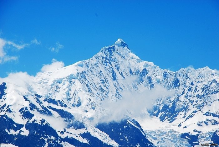 梅里雪山